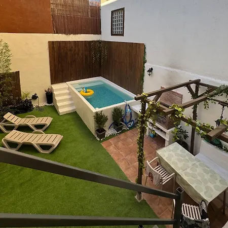 Primer Piso Junto Al Rio Y Castillo 아파트 *