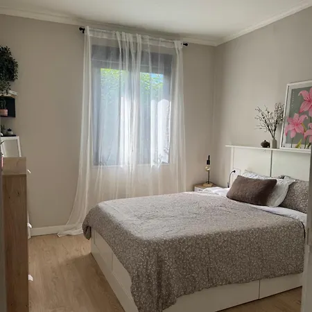 Primer Piso Junto Al Rio Y Castillo Apartman