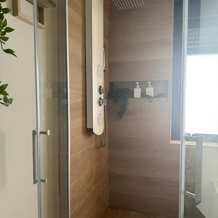 Primer Piso Junto Al Rio Y Castillo 아파트