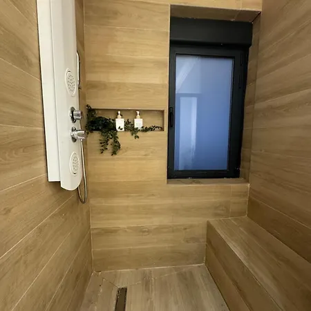 Primer Piso Junto Al Rio Y Castillo Ponferrada